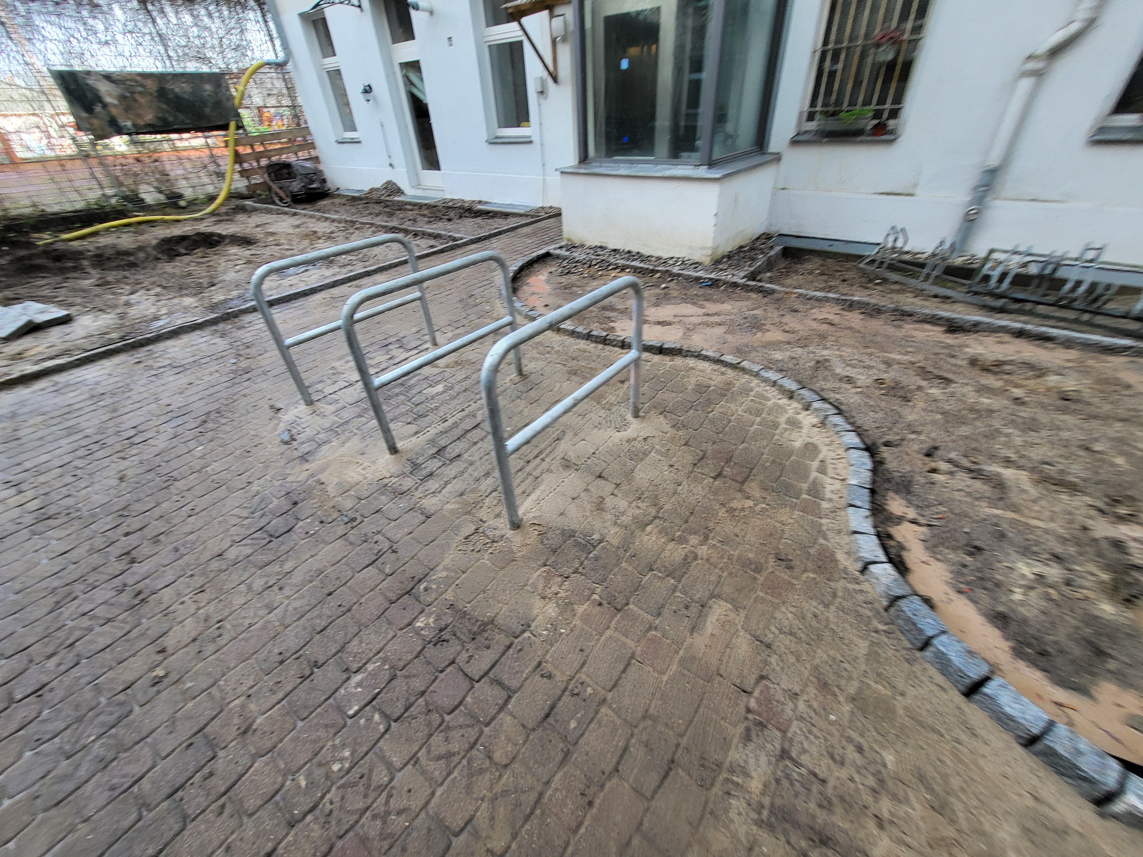 29 Außenanlagen Neugestaltung.jpg