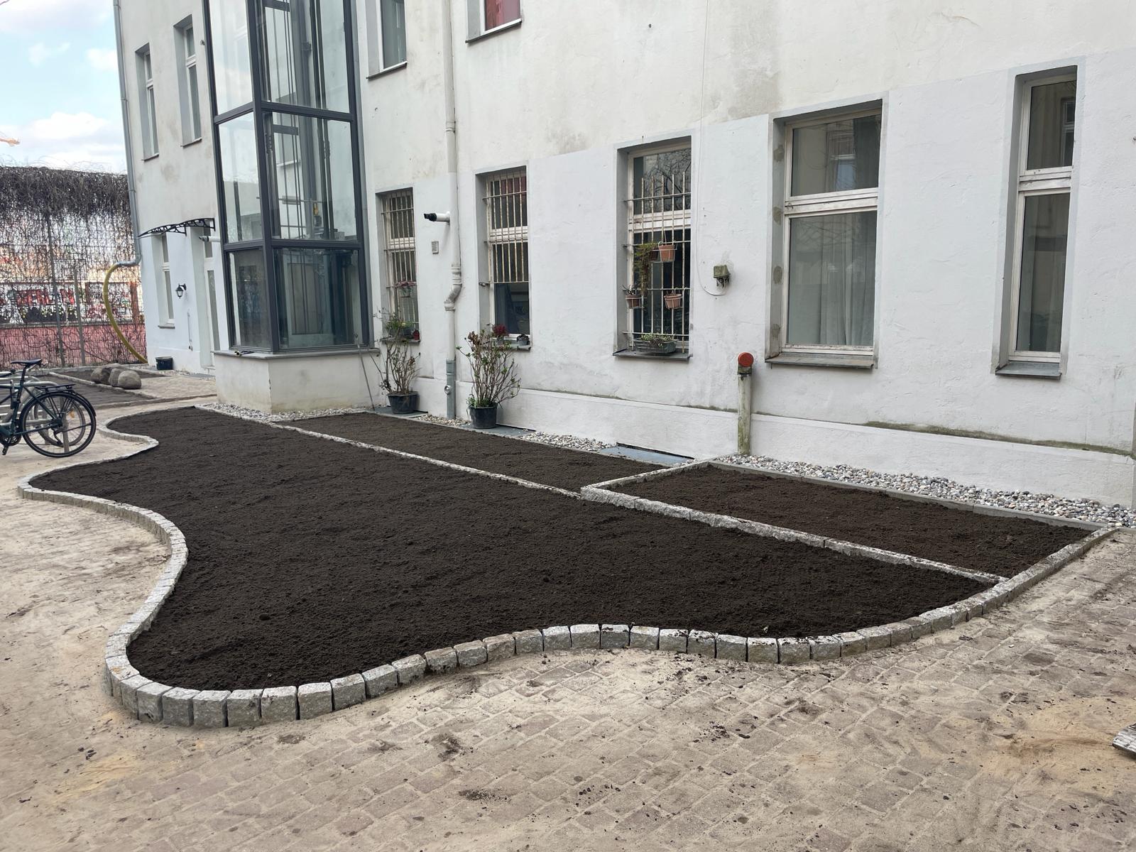 38 Außenanlagen Neugestaltung.jpg